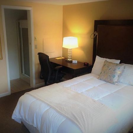 Wayne Inn Honesdale Экстерьер фото